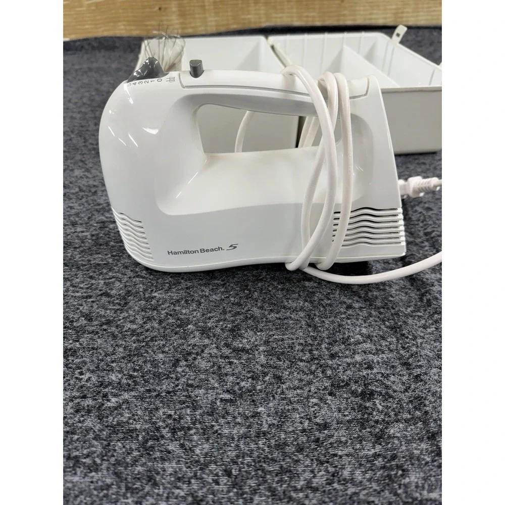 Vintage Hamilton Beach 5 Speed Hand Mixer Model 62577 With Storage Case Beaters